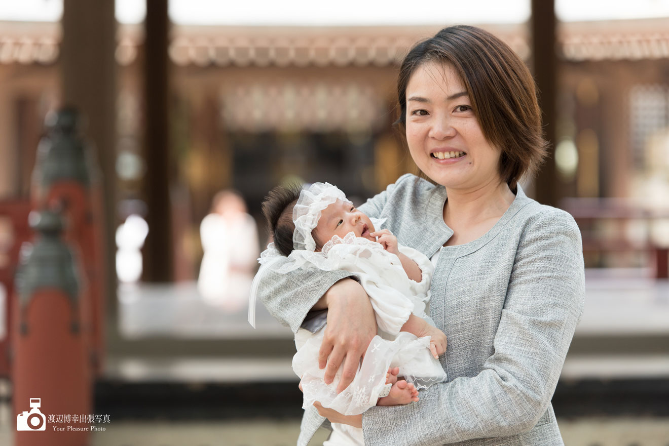大宮氷川神社でのママと赤ちゃん