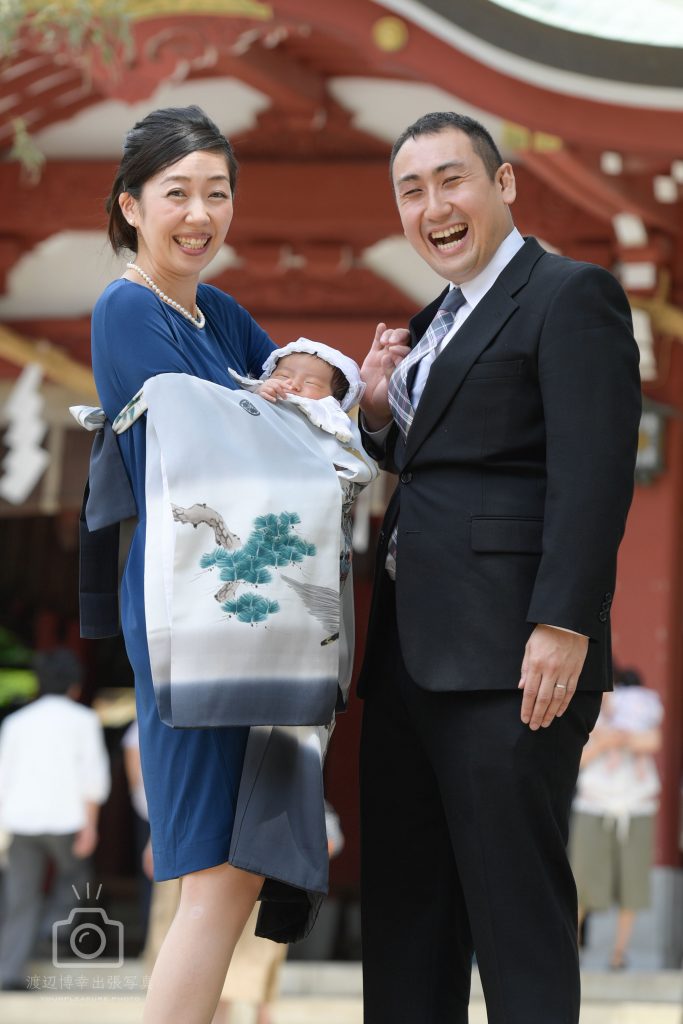 久伊豆神社でお宮参りの写真、笑顔が一番 | 埼玉県｜越谷市｜
