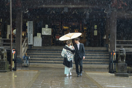 お宮参りの写真は雨の日でも大丈夫！鬼子母神での撮影実例