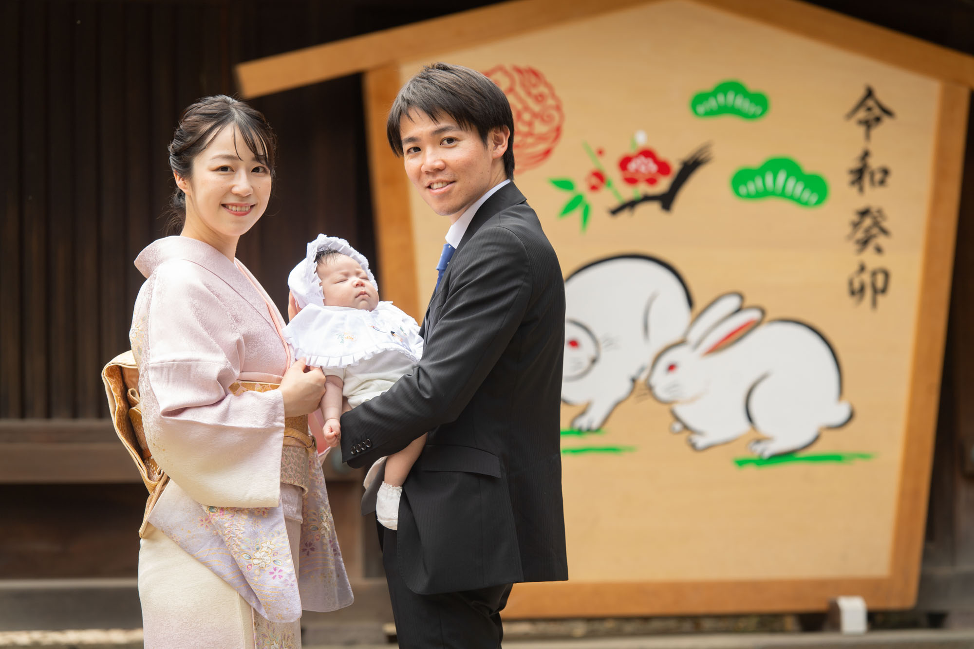 大宮氷川神社のお宮参り写真スポット干支絵馬の写真