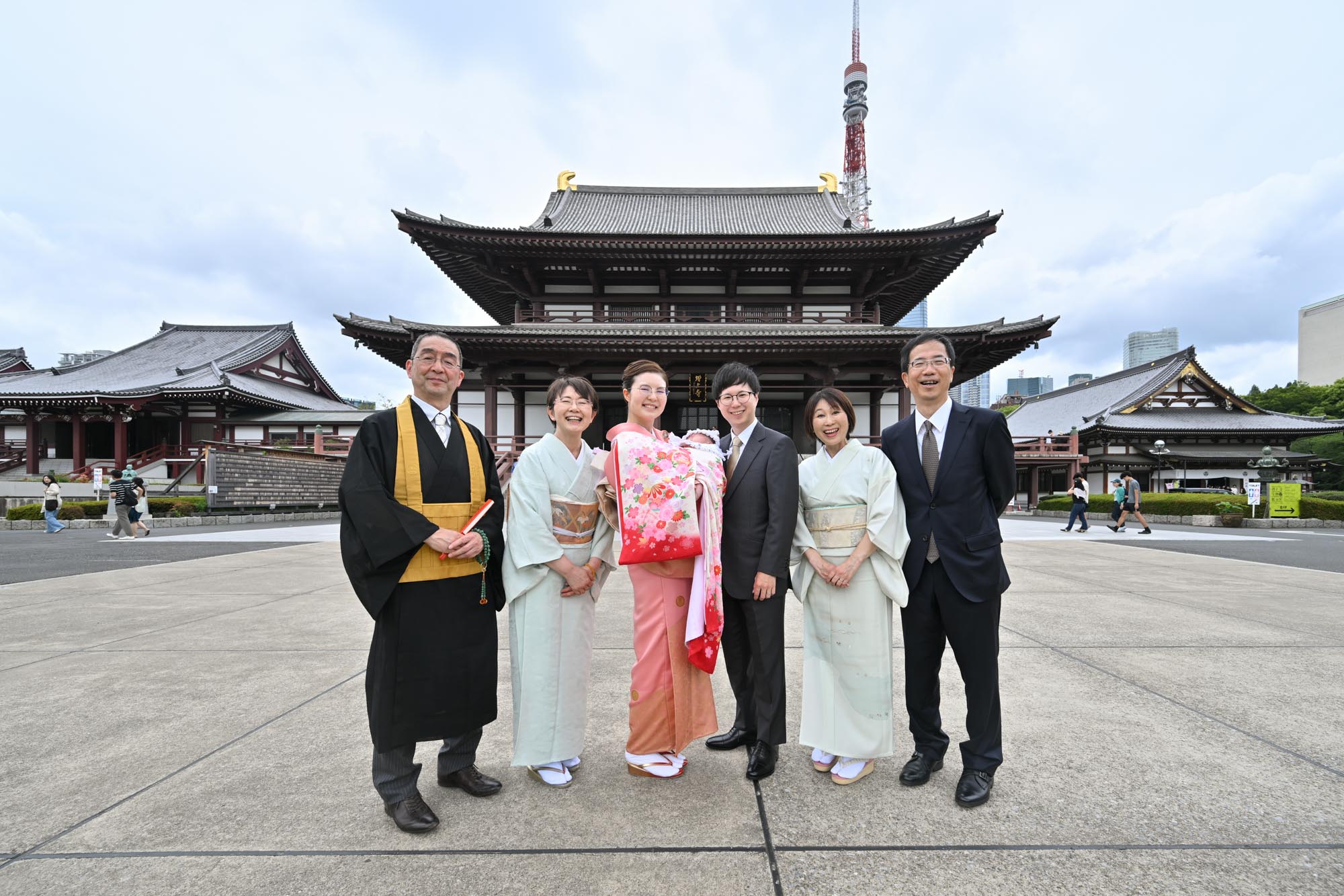 境内でのお宮参り撮影